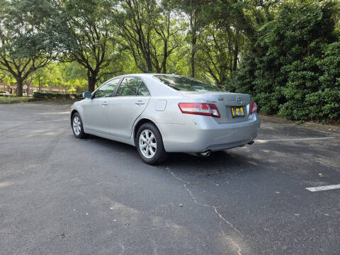 2011 Toyota Camry LE V6