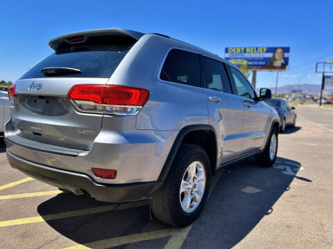 2017 Jeep Grand Cherokee Laredo