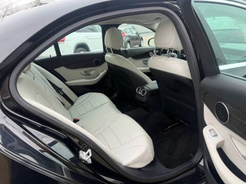 2016 Mercedes-Benz C-Class