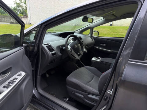 2014 Toyota Prius v