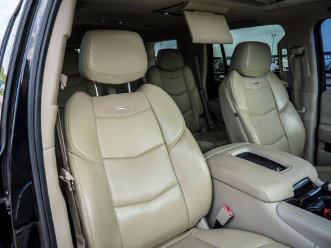 2018 Cadillac Escalade Luxury