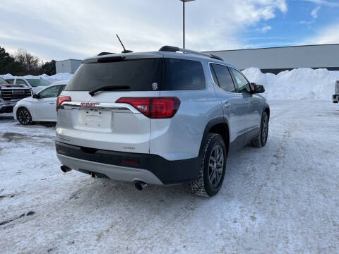 2019 GMC Acadia SLT-1