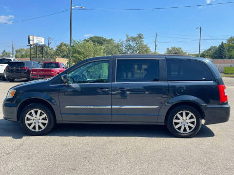 2014 Chrysler Town and Country Touring