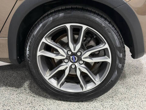 2016 Volvo V60 Cross Country T5