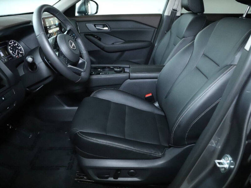 2022 Nissan Rogue SL