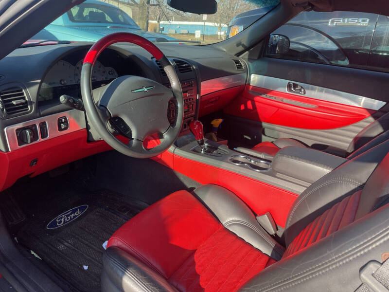 2002 Ford Thunderbird Deluxe