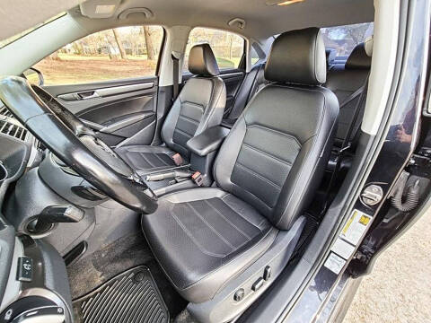 2017 Volkswagen Passat 1.8T R-Line