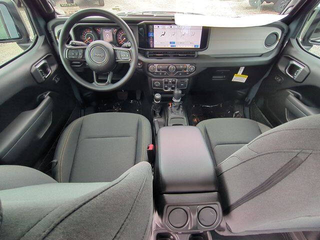 2026 Jeep Gladiator Sport