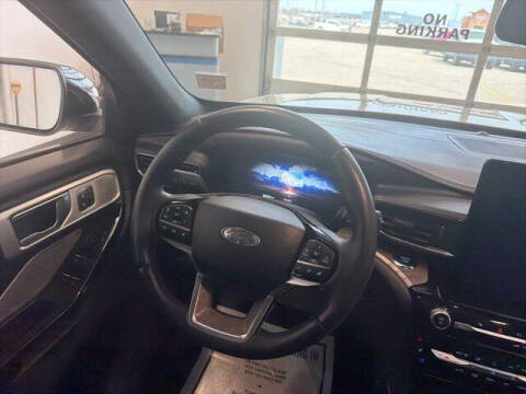 2022 Ford Explorer Hybrid Platinum