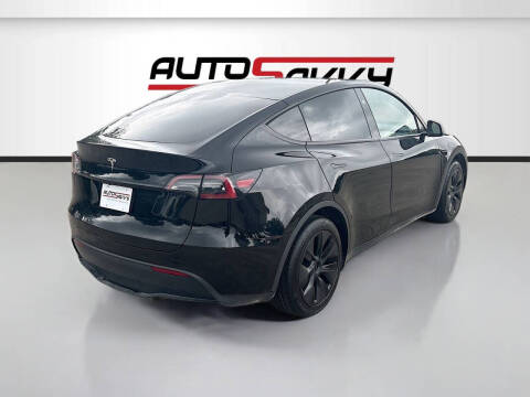 2025 Tesla Model Y Long Range