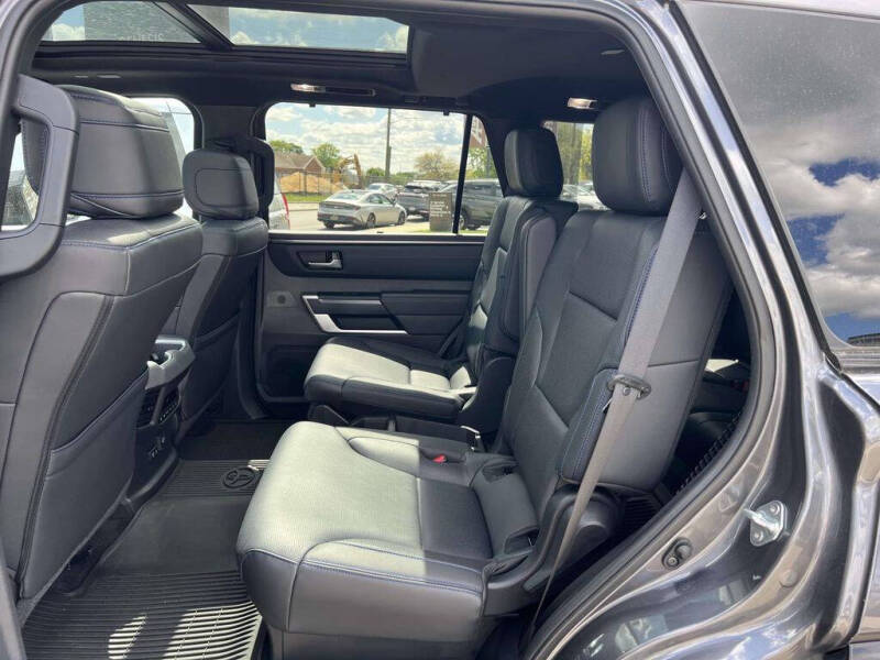 2024 Toyota Sequoia Platinum