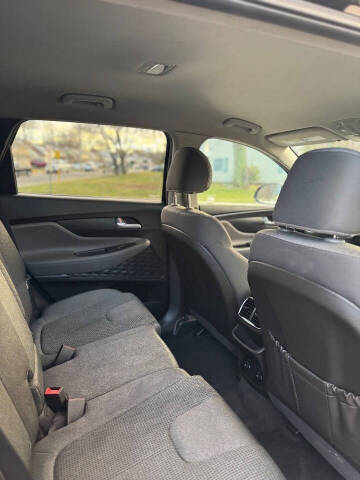 2019 Hyundai Santa Fe SE 2.4L