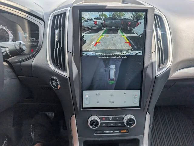 2022 Ford Edge SE