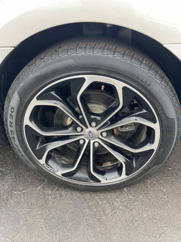 2013 Ford Taurus SHO