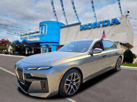 2023 BMW 7 Series 740i