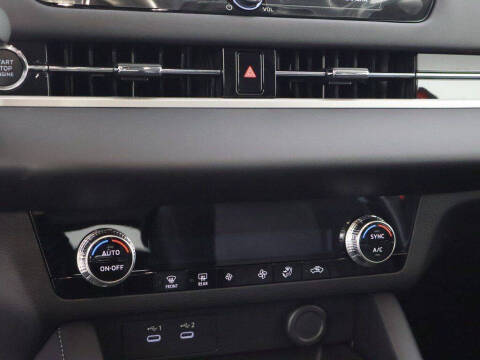 2026 Mitsubishi Outlander ES