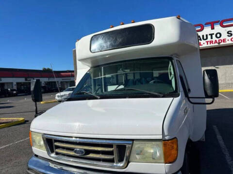 2006 Ford E-Series E-350 SD