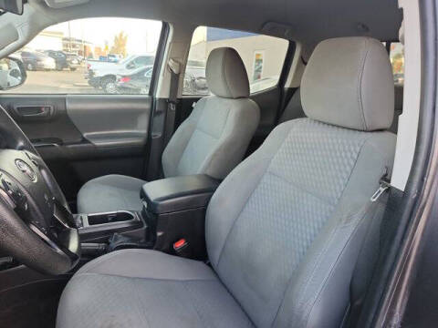 2022 Toyota Tacoma SR