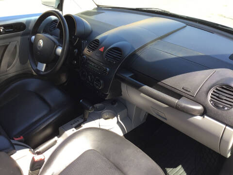 2005 Volkswagen New Beetle Bi-Color Edition