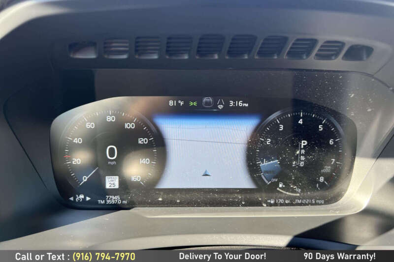 2017 Volvo XC90 T6 R-Design