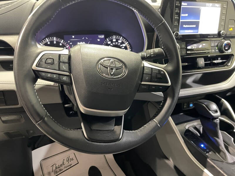 2022 Toyota Highlander XLE