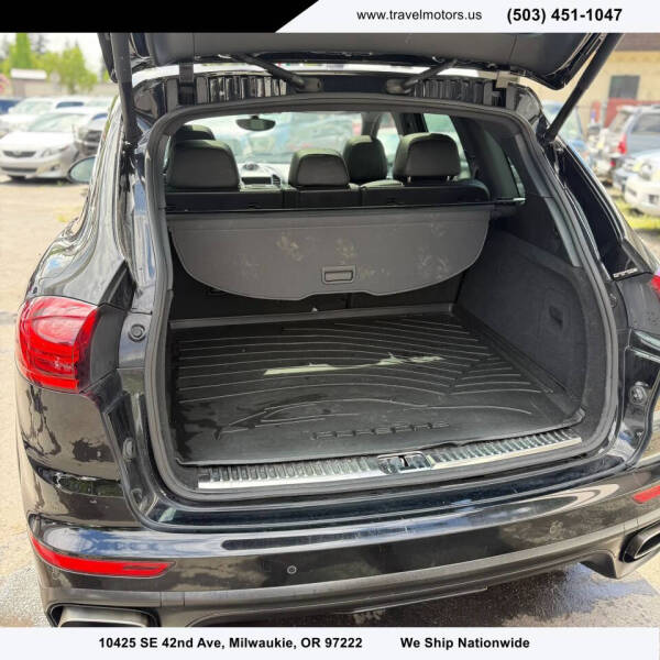 2017 Porsche Cayenne Platinum Edition