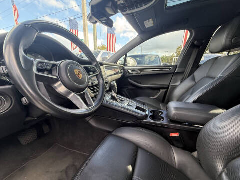 2020 Porsche Macan S