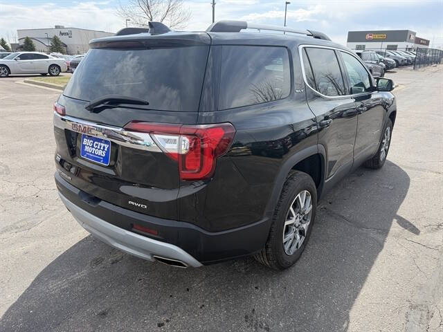 2023 GMC Acadia SLT