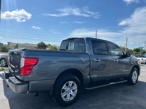 2017 Nissan Titan