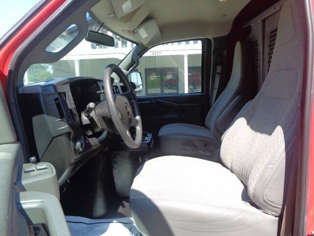 2024 Chevrolet Express 2500