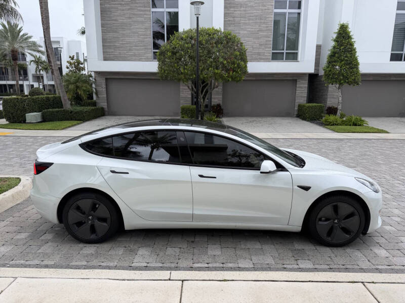 2021 Tesla Model 3 Standard Range Plus