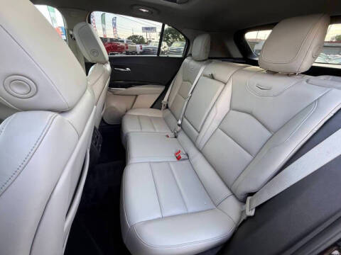 2021 Cadillac XT4 Premium Luxury