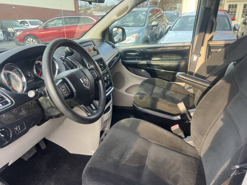 2015 Dodge Grand Caravan SE