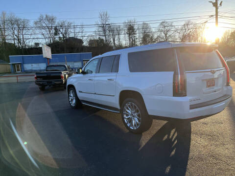 2016 Cadillac Escalade ESV Luxury Collection