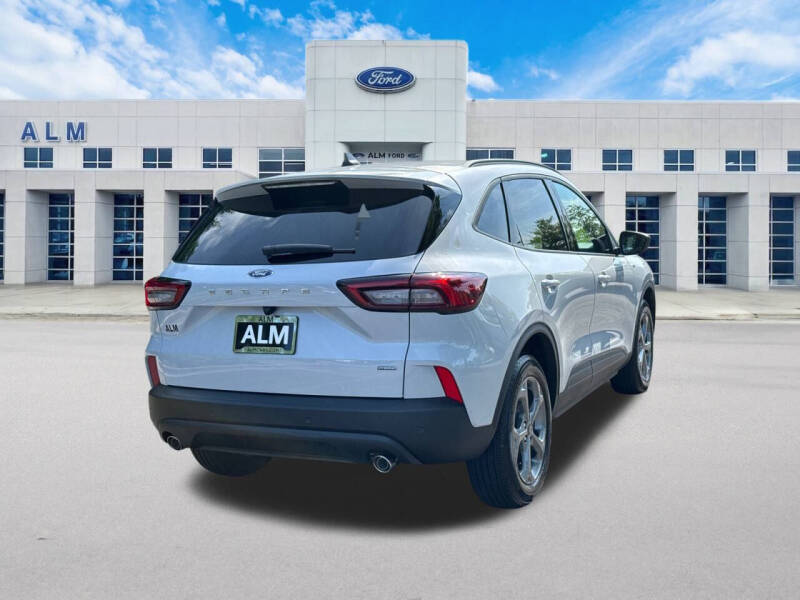 2025 Ford Escape Hybrid ST-Line