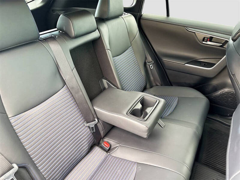 2025 Toyota RAV4 Hybrid XSE