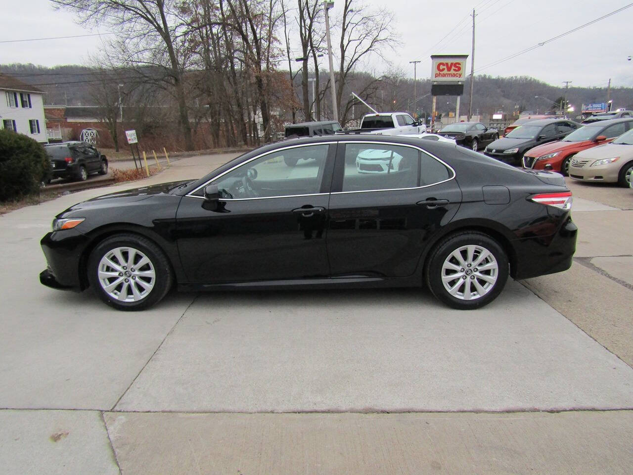 2018 Toyota Camry for sale at Joe s Preowned Autos in Moundsville, WV