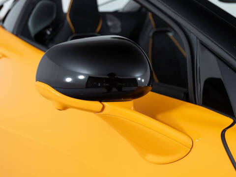 2025 McLaren Artura Spider