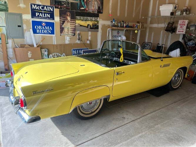 1955 Ford Thunderbird