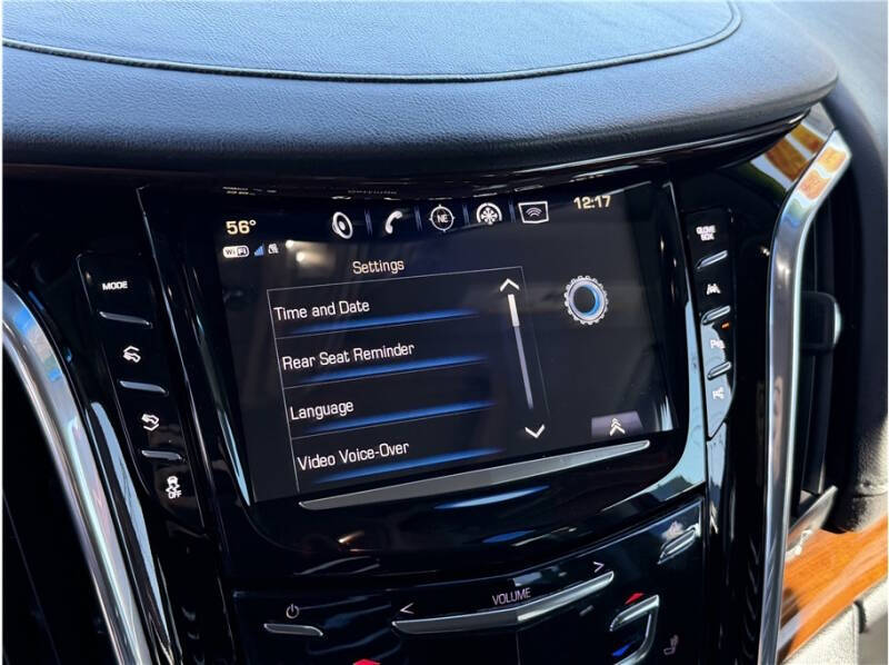 2017 Cadillac Escalade Luxury