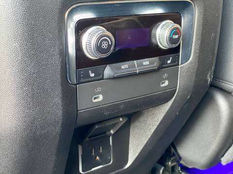 2022 GMC Yukon XL SLT