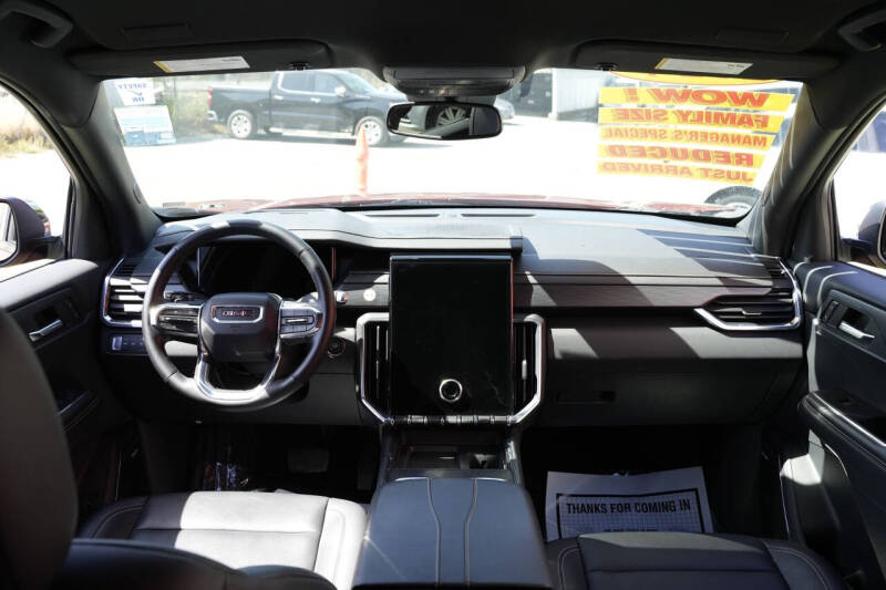 2024 GMC Acadia Elevation