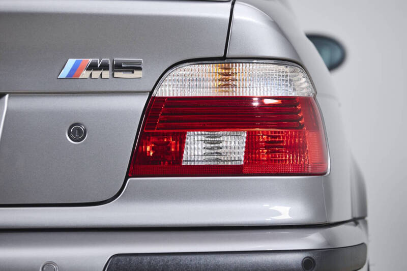 2003 BMW M5