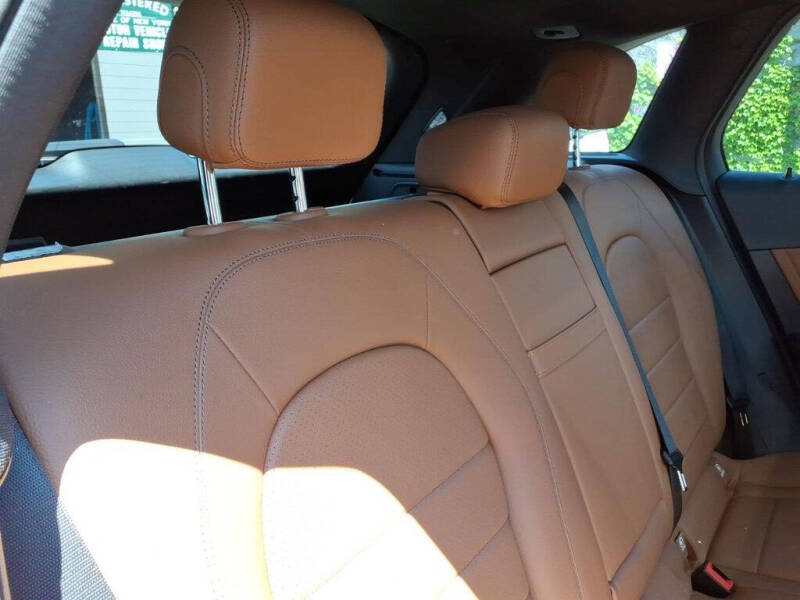 2022 Mercedes-Benz GLC GLC 300 4MATIC