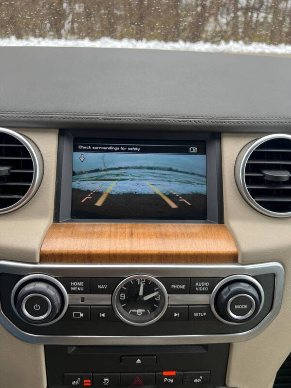 2016 Land Rover LR4 HSE LUX