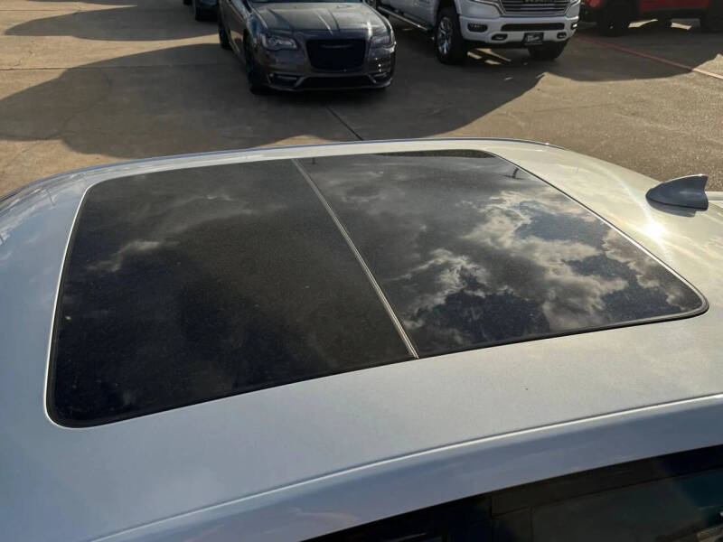 2023 Chrysler 300 S V6