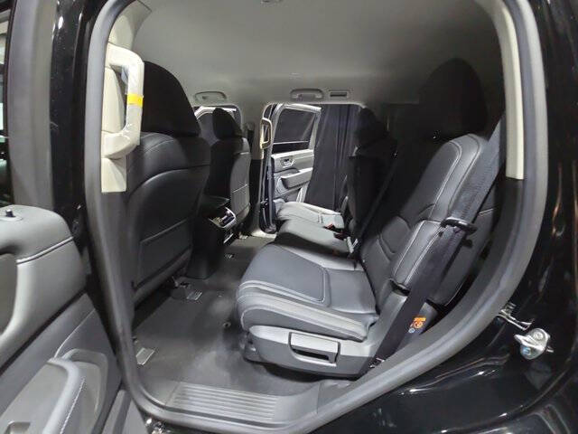 2025 Nissan Armada SV