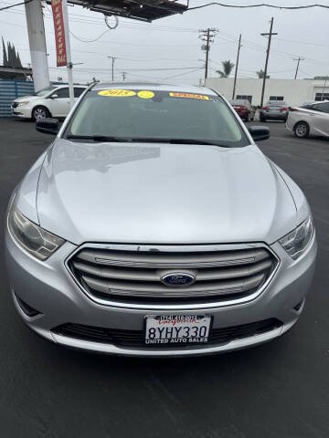 2015 Ford Taurus SE