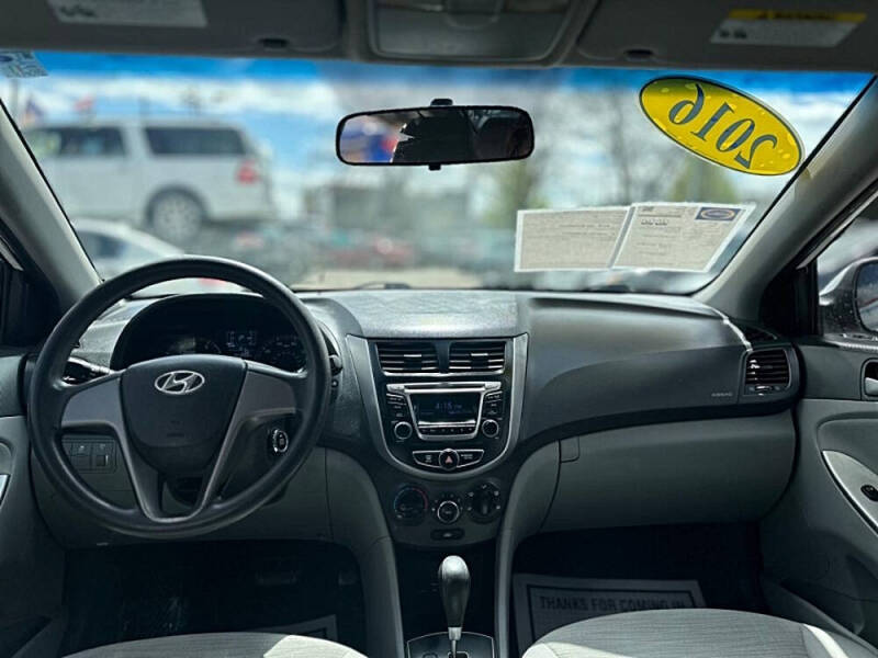 2016 Hyundai Accent SE