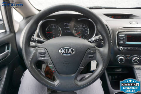 2017 Kia Forte5 LX